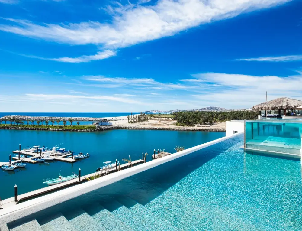 Pool & Beach 01