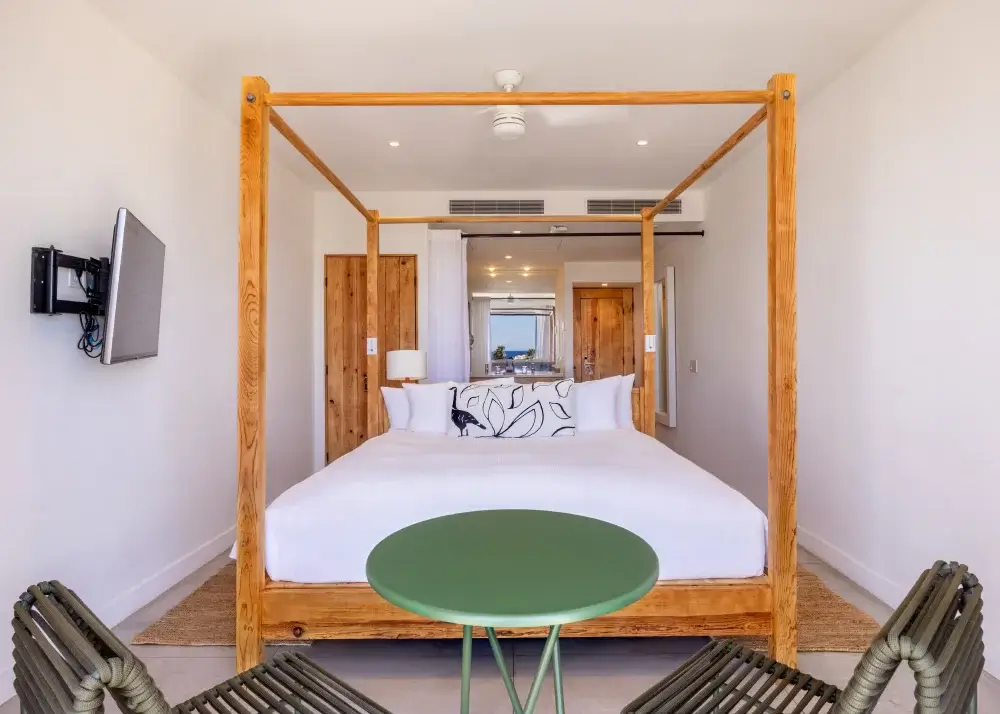 Balcony room image 02