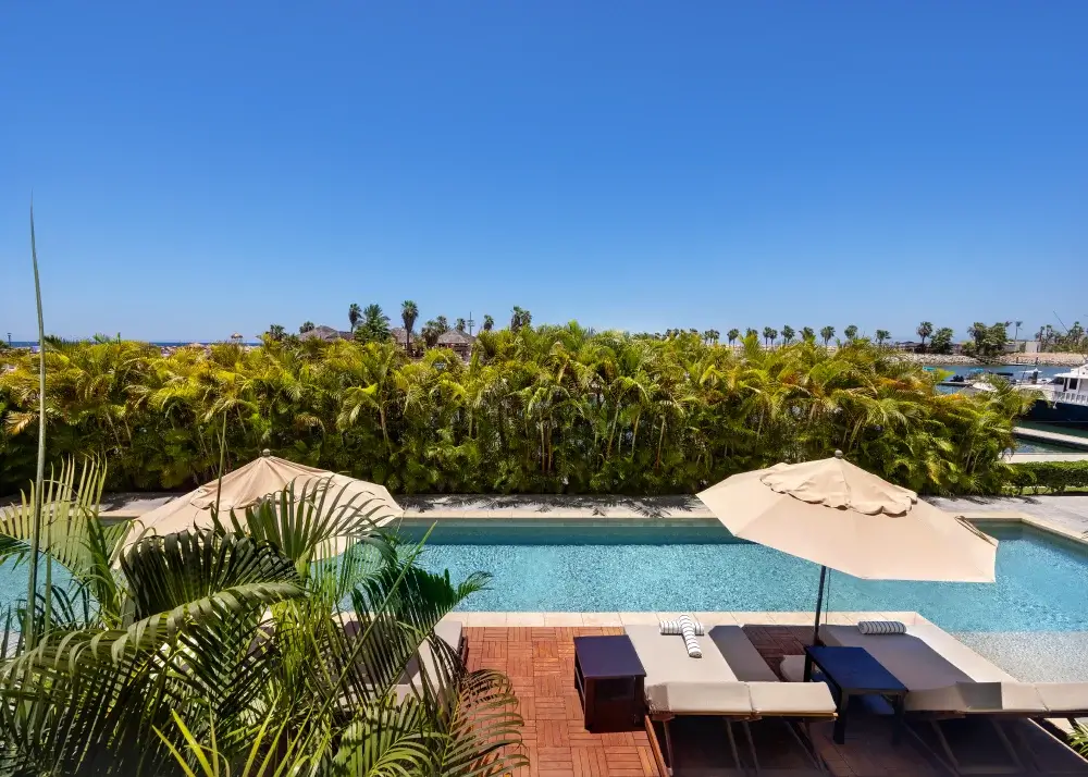 Jacuzzi King room image 01